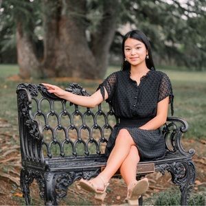 Meet your Posher, Ella